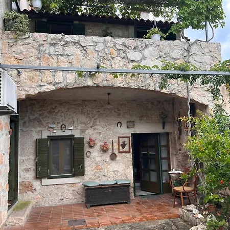 Gaya 公寓 *